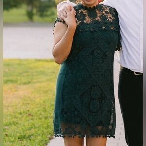Tularosa Clayton Lace Pompom-Trim Shift Dress in Hunter Green Sz. SMALL